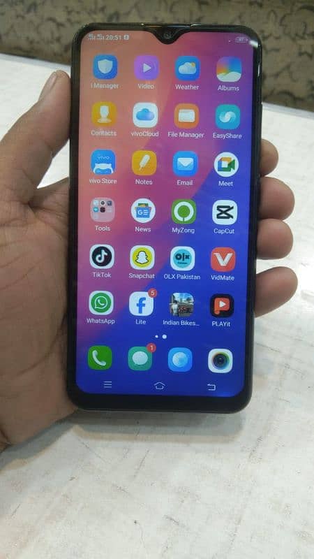 vivo y90 ram 2 GB room 32 GB betree 5000 Mha ha 1