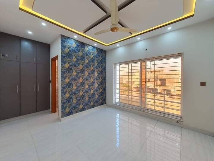 8 marla house for sale Mumtaz city 7