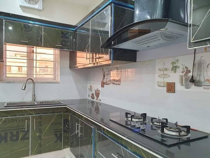 8 marla house for sale Mumtaz city 11