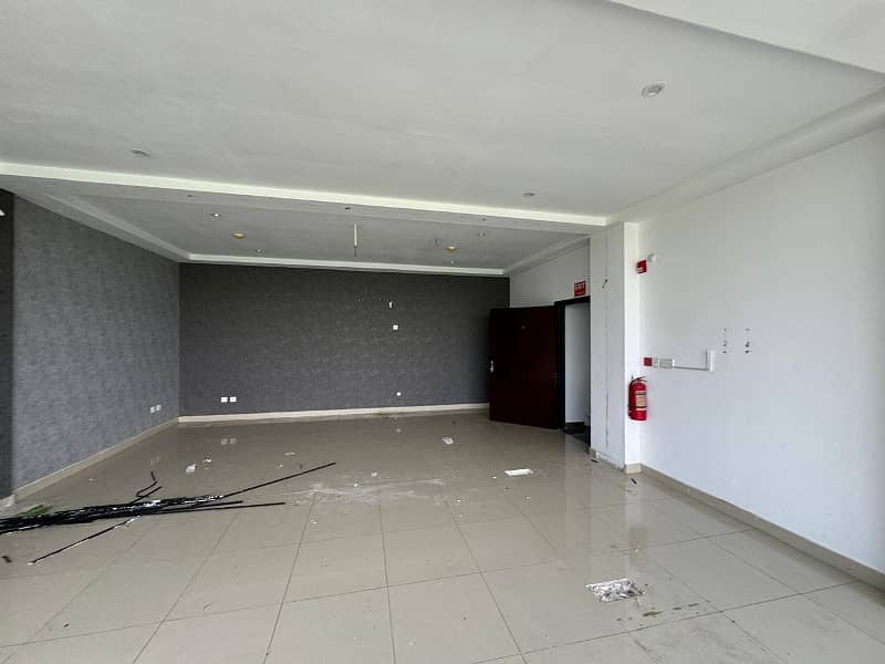 4 Marla Floor available for rent in DHA Phase 3 Y Block 0