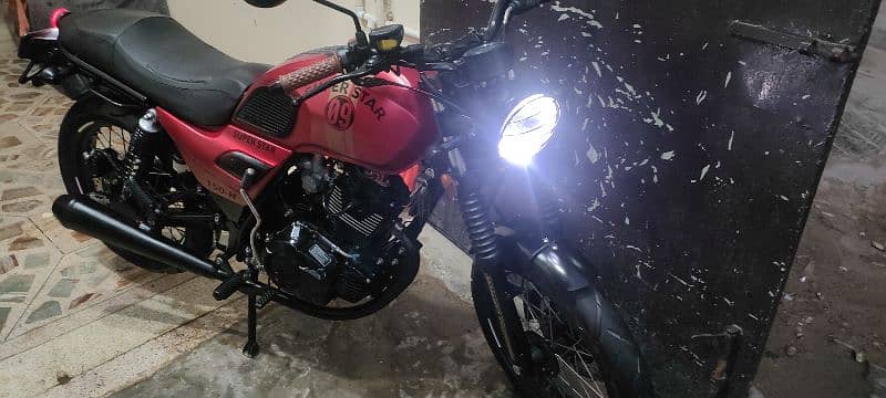 super star Falcon 150cc cafe racer 3