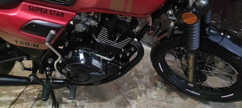 super star Falcon 150cc cafe racer 9