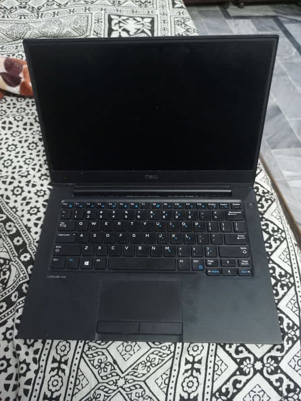 Dell latitude 7370 1