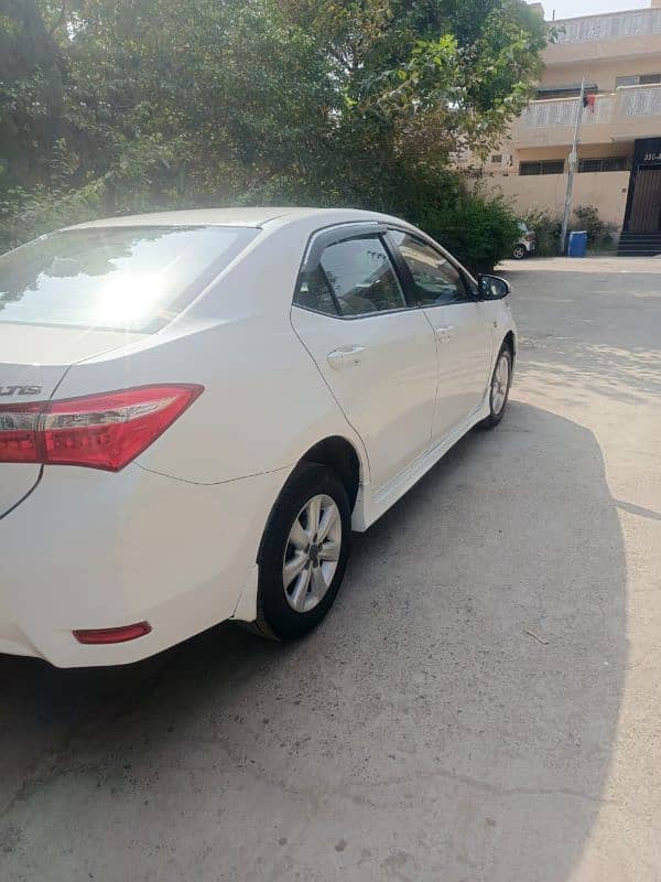 Toyota Corolla Altis 2016 4