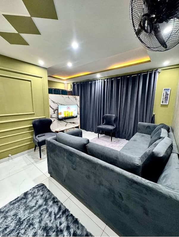 1 Bedroom VIP Full furnish flat per day available in Bahria town Lahore 8