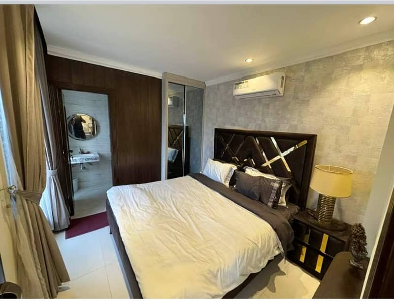 1 Bedroom VIP Full furnish flat per day available in Bahria town Lahore 6