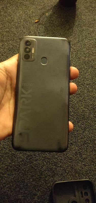 tecno spark 7  4/64gb 1