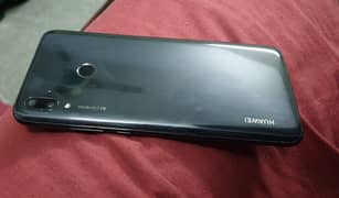 Huawei y9 (4 GB / 64 GB)