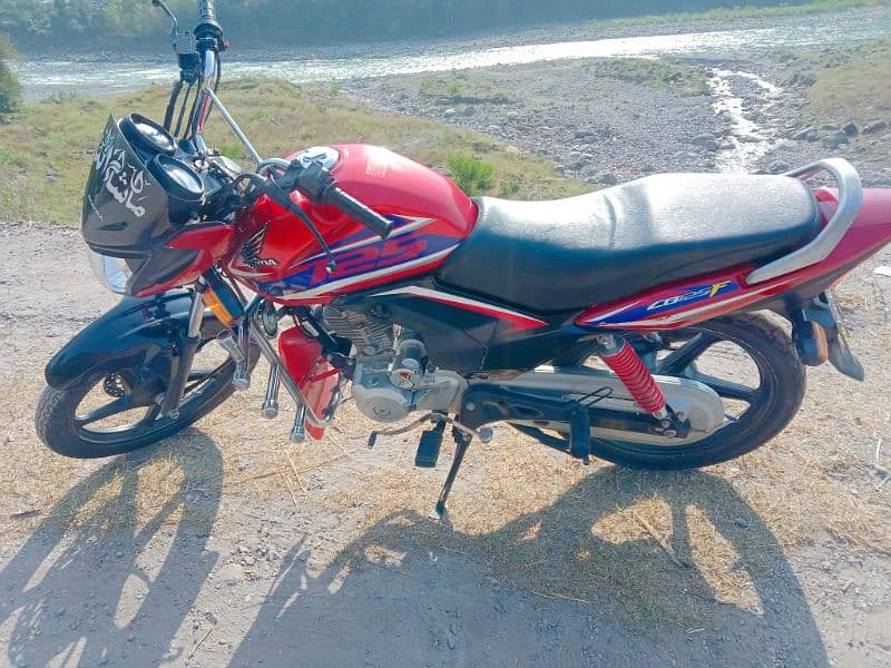 Honda CB125 5