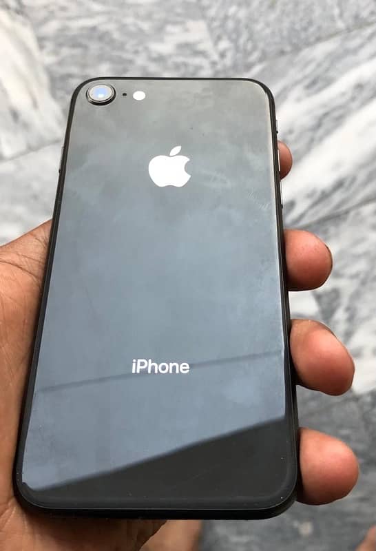 iPhone 8 64 Gb 2