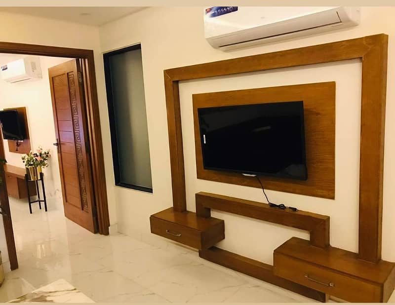 1 Bedroom VIP Full furnish flat per day available in Bahria town Lahore 11