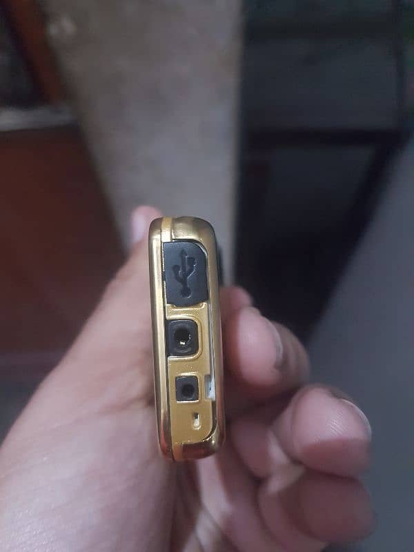 Nokia 6300 old version Gold Edition NON PTA 2