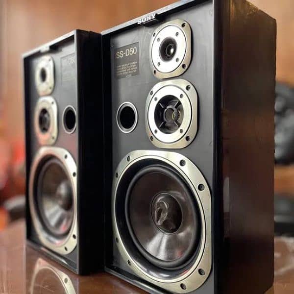 Sony speaker's SS-D50 1