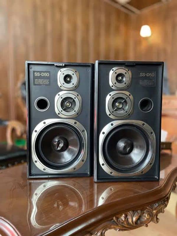 Sony speaker's SS-D50 2