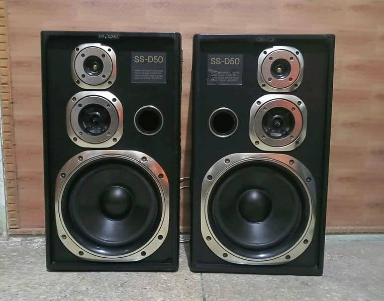 Sony speaker's SS-D50 3