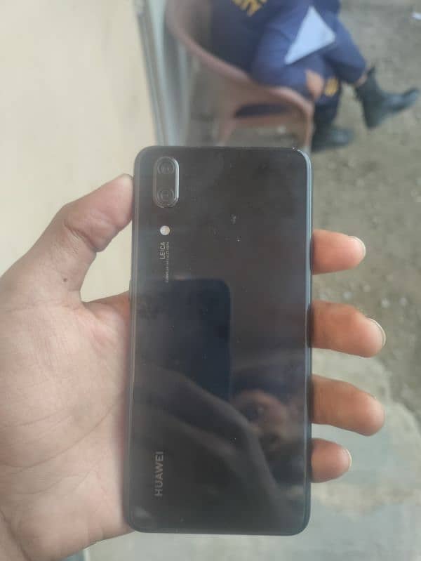 Huawei p20 4 128 exchange karna hai 0