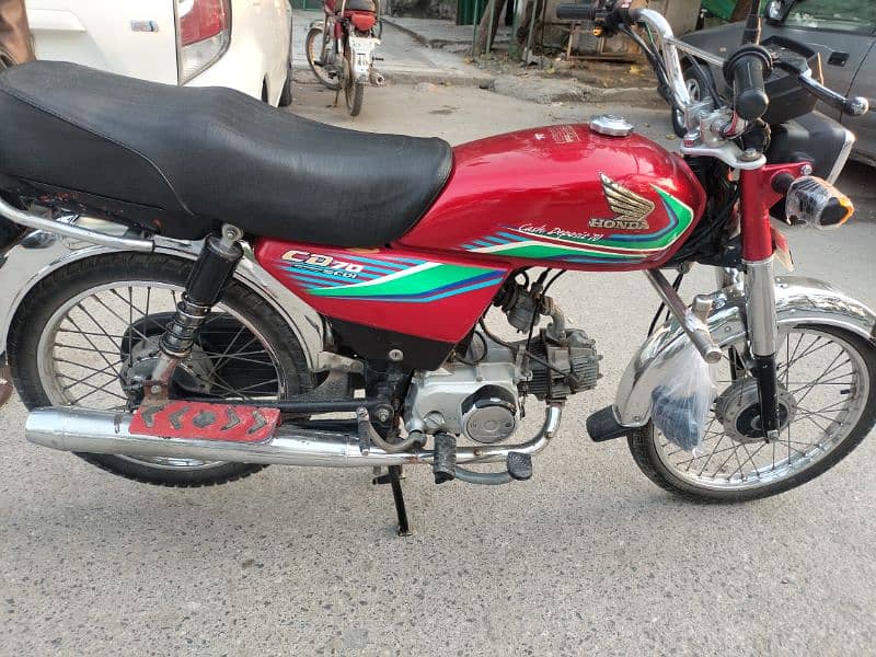 Honda CD70 model 2017 Islamabad number 03341511728 4