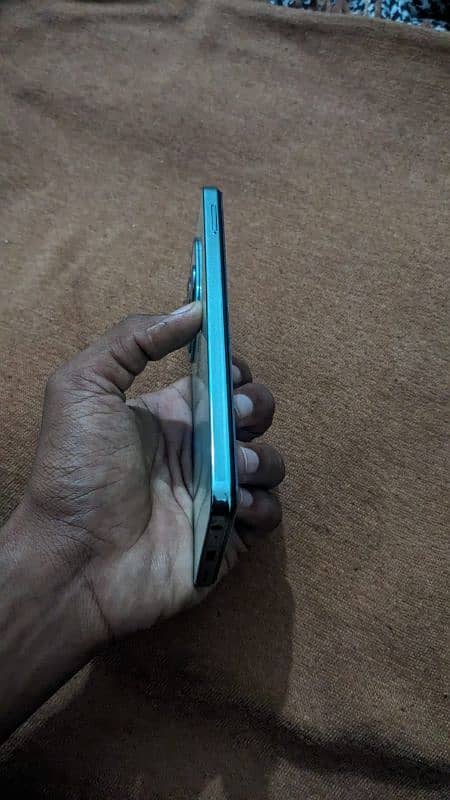 Infinix Hot 40i 4