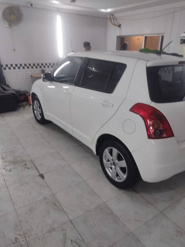 Suzuki Swift Auto 2018 5