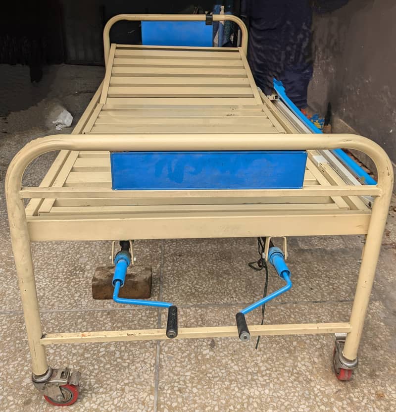 Patient bed with mattress 1