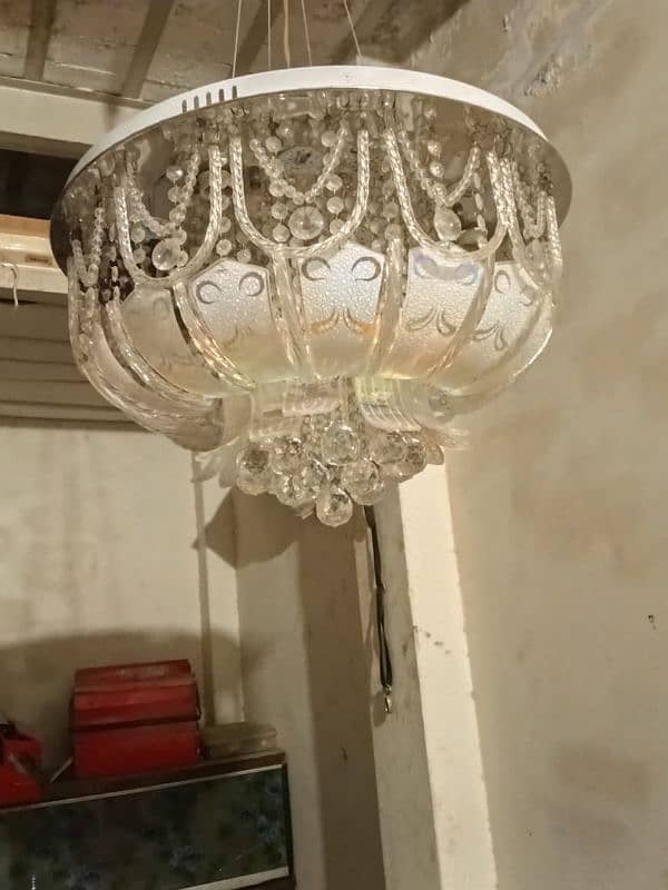 Chandelier 0