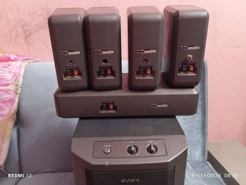 SONY DTS AMPLIFIER SPEAKER 1