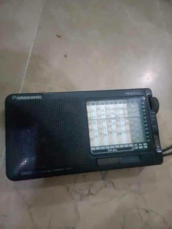 Panasonic 12 band radio 1