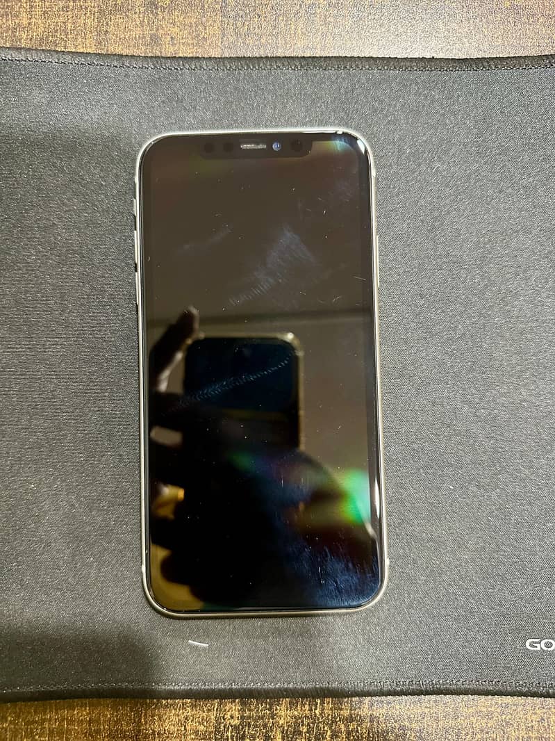 IPhone 11 64GB Non PTA Factory Unlock 0