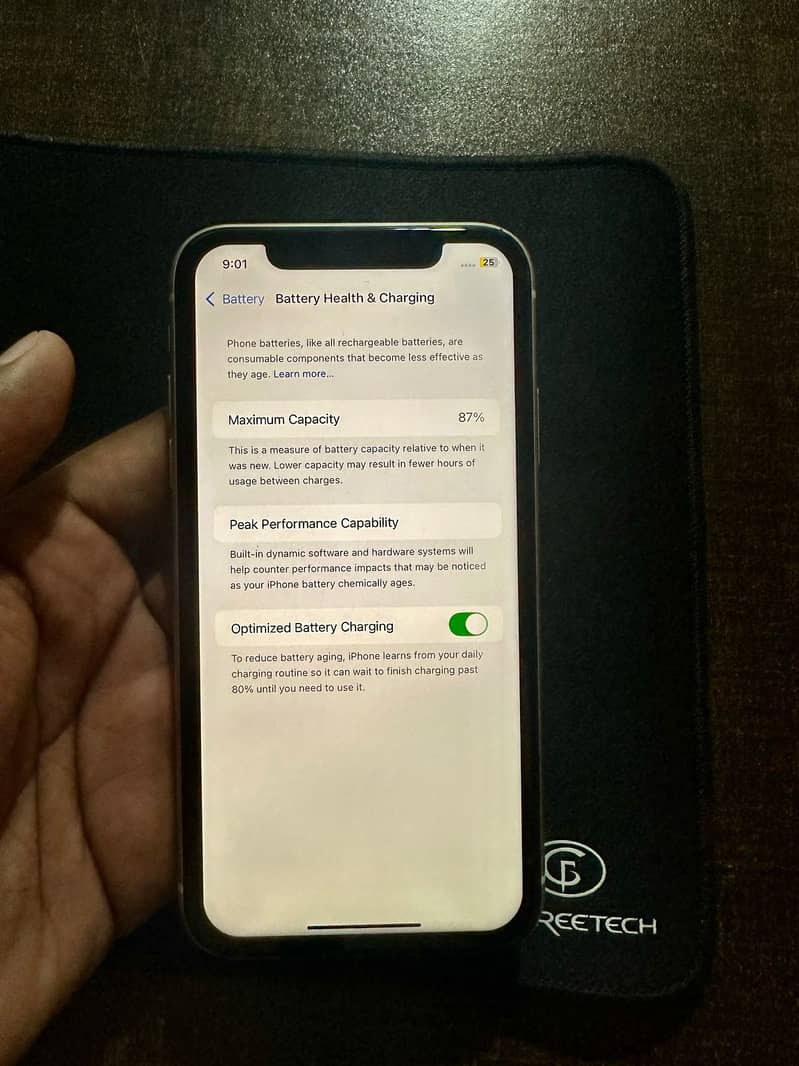 IPhone 11 64GB Non PTA Factory Unlock 6