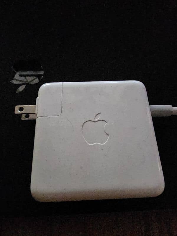 Macbook Pro 2018, 15 inch, 4gb graphic card, Core i7 6