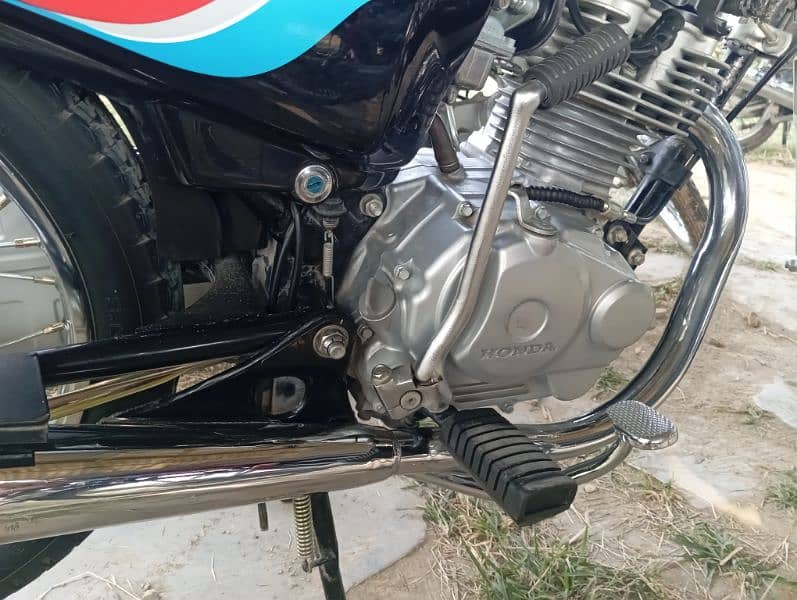 Honda 125 Silencer 1