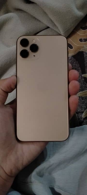 Salam iphone 11 pro 256 gb Non pta 94 health 03109757187 whtspp 1