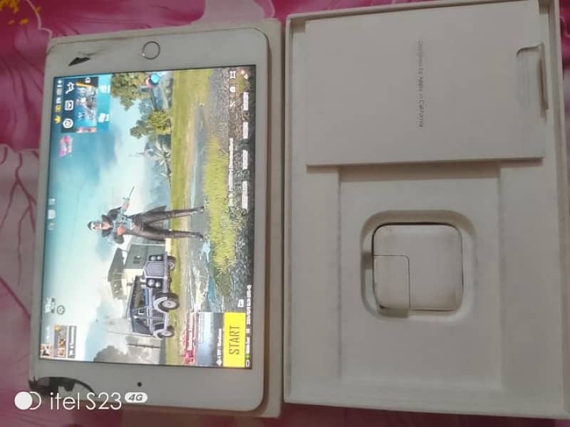 iPad mini 5 working condition 64 gb with box adaptar 2