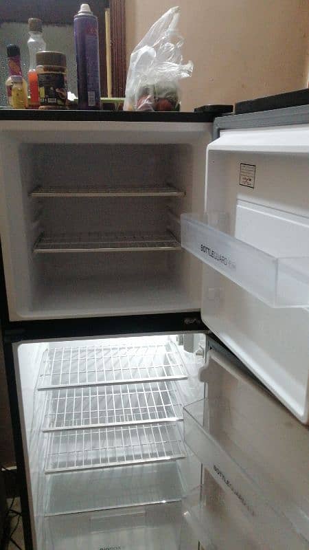 haier hrf 276 refrigerator for sale 3