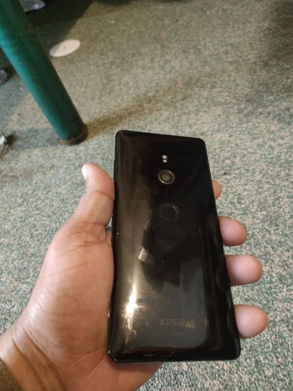 Sony xz3 official pta approved lush condition 03468465078watsapp 1