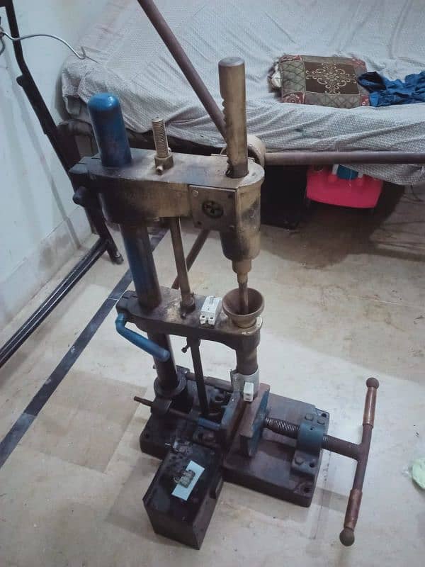 hand molding machine 1