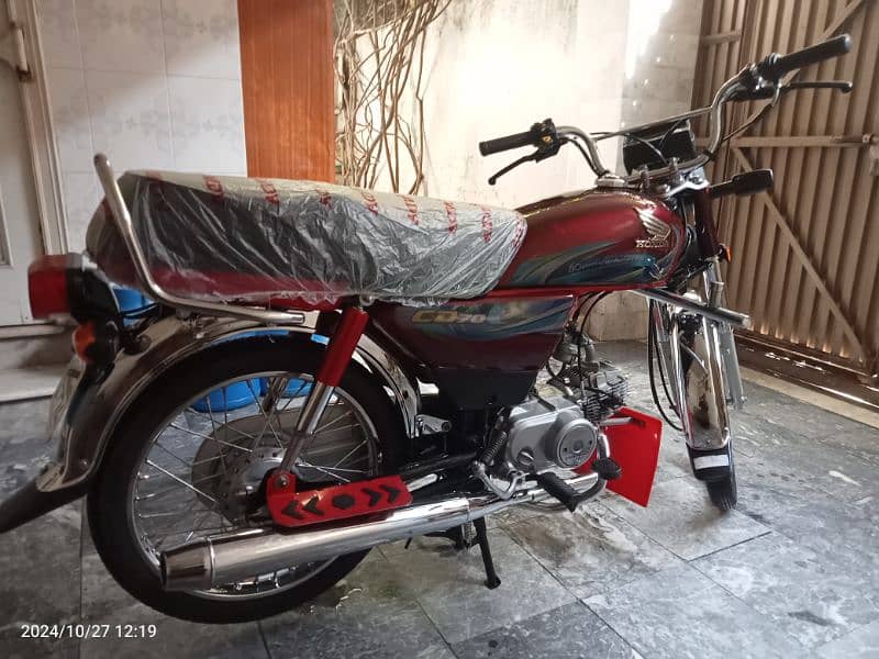 Honda CD 70 2024 6