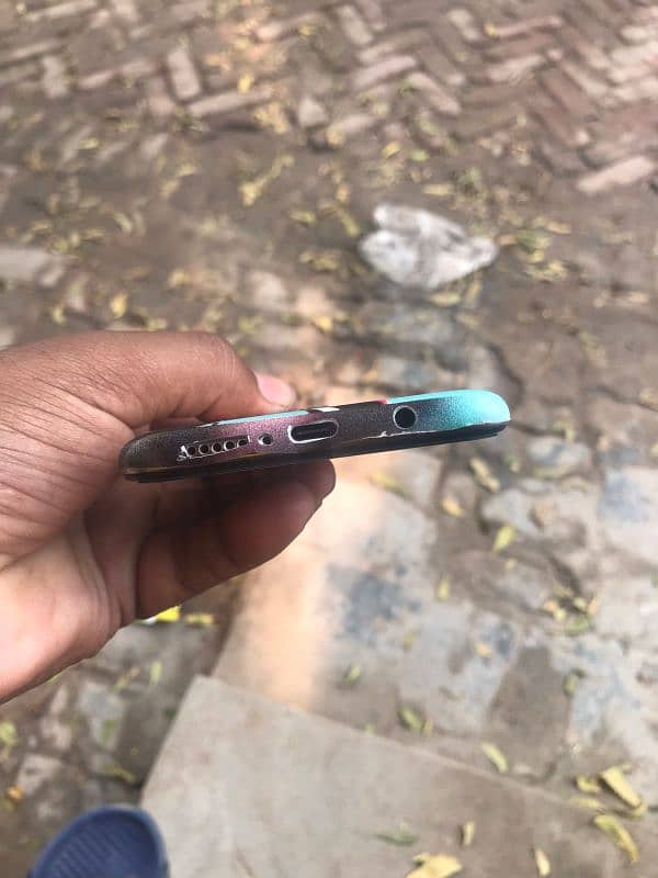 redmi note8pro 6.128gb pta block 4