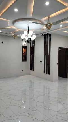 Own A House In 10 Marla Lahore 0