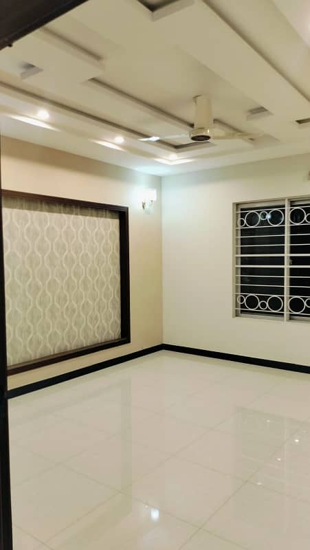 In Bahria Town - Sector C 8 Marla House For rent 1