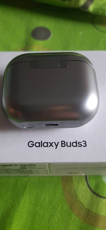 Samsung Galaxy Buds 3 - Silver 2