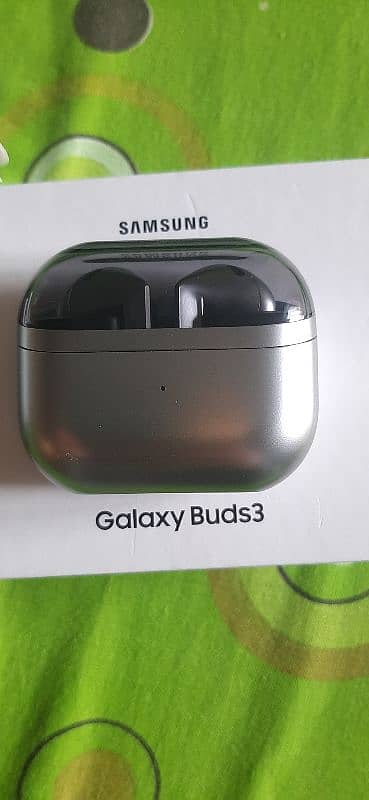 Samsung Galaxy Buds 3 - Silver 3