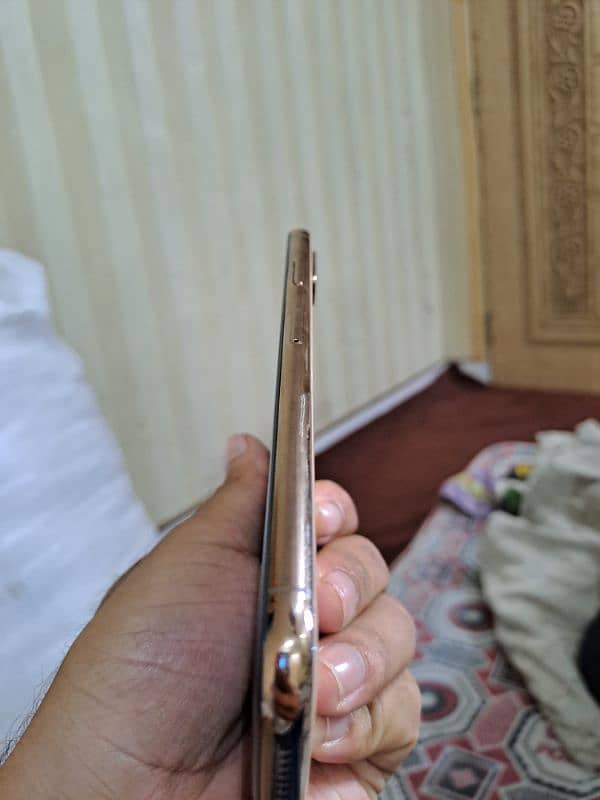 xs max 64 GB PATA approved 5