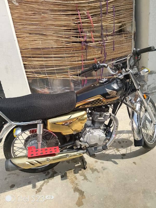 Honda 125  gold edition urgent sale 10/10 0