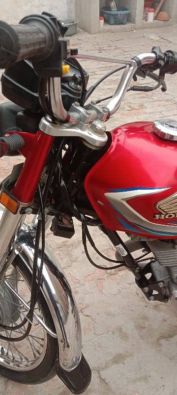 Honda 125 2022 model 03091676016 contact number 8