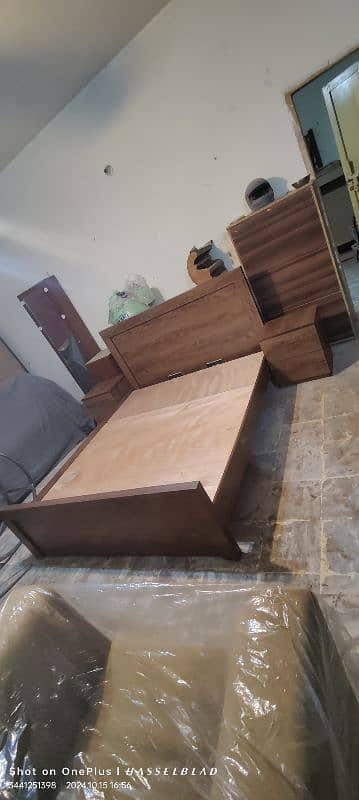 IKEA design double bed available with scratch proof and water resistan 2