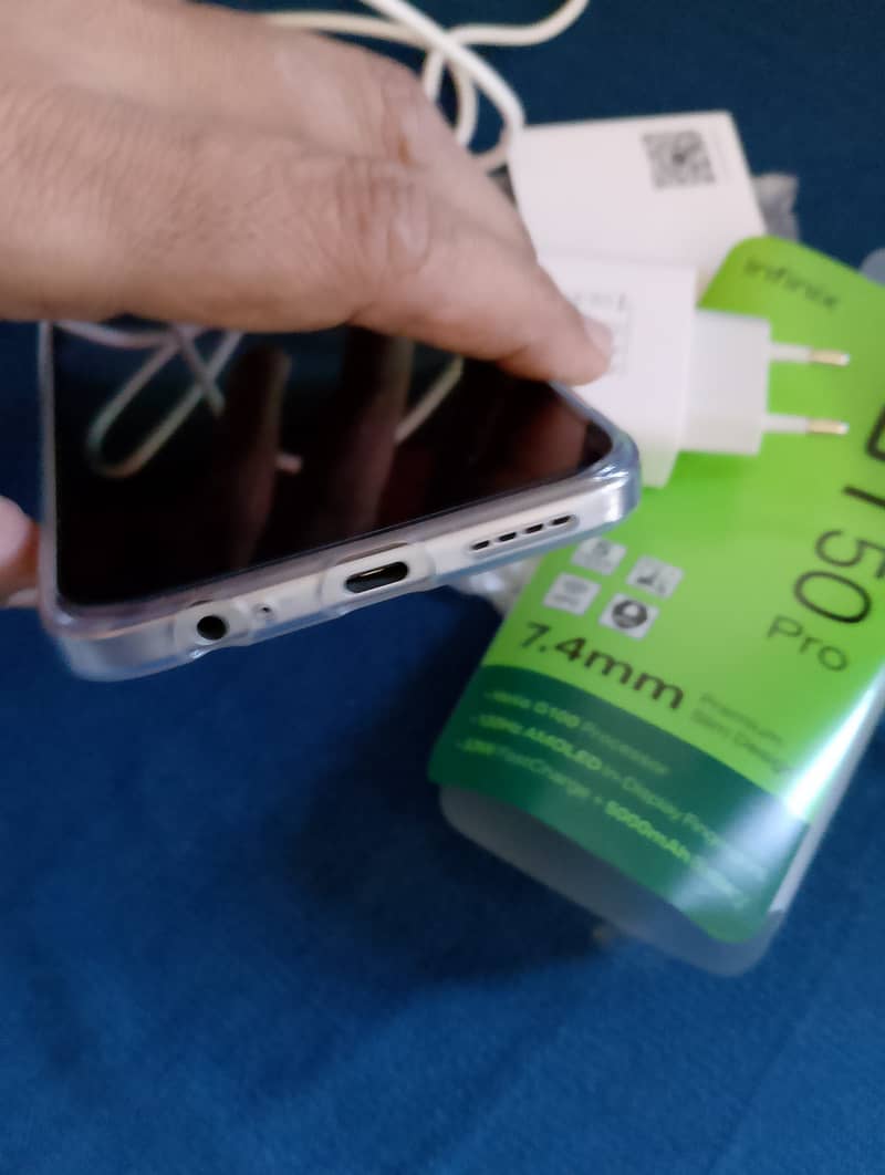 Infinix Hot 50 Pro Kit and Orginal Charger 3