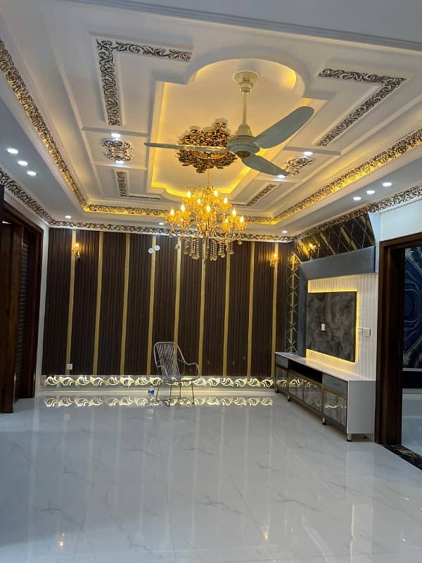 10.75 marla ultra luxurious house for sale in bahria town lahore 7