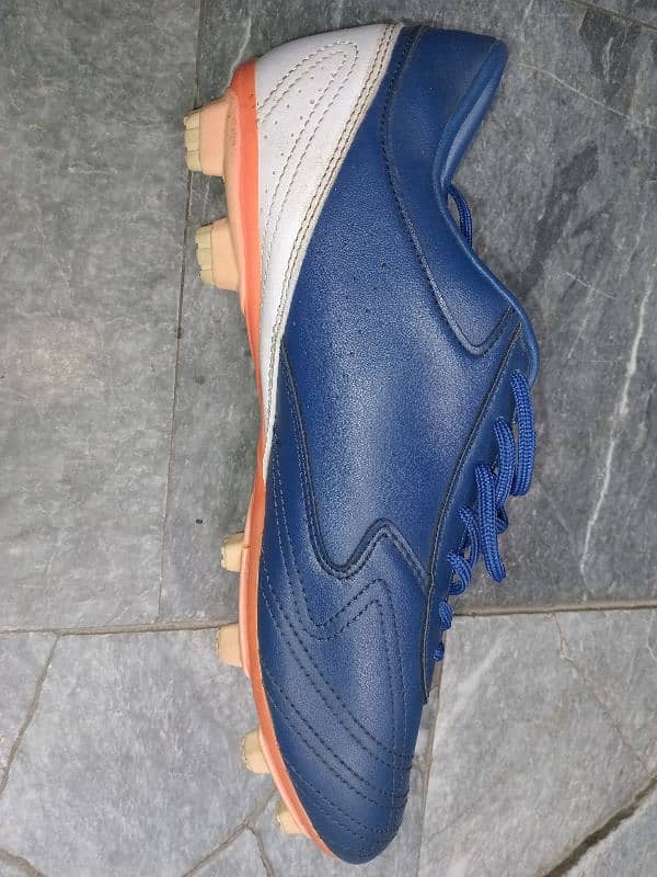 Football Shoes by Bata Power never used 3