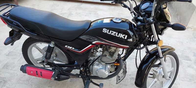 Suzuki GD 110s motorcycle for sale 0341 071 9205 Whatsapp 1